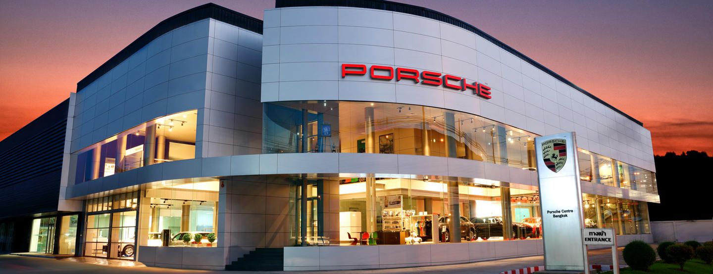 Porsche Center Bangkok.jpg